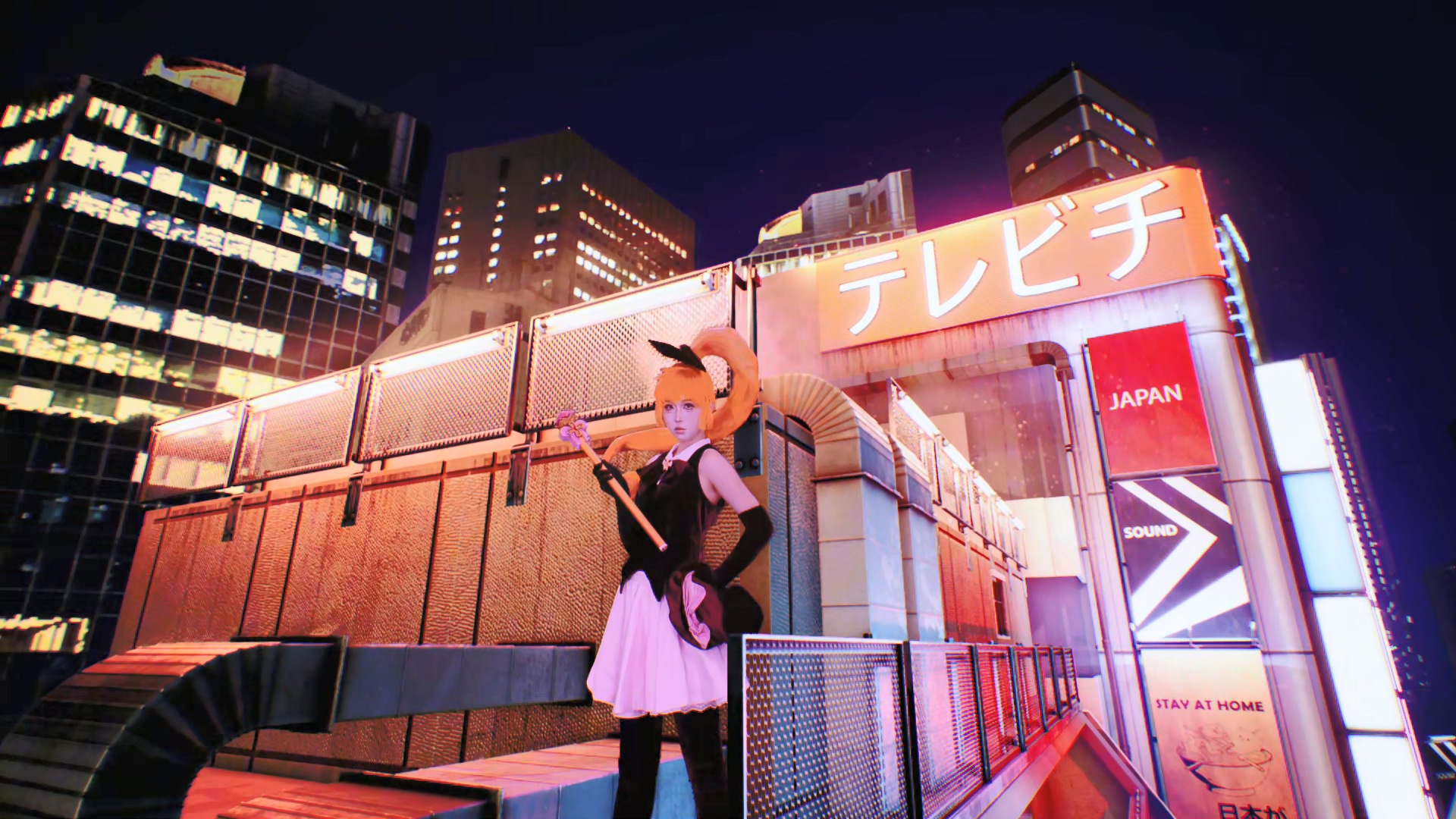 VR全景拍摄现场，绿色背景，明亮自然光，专业全景相机